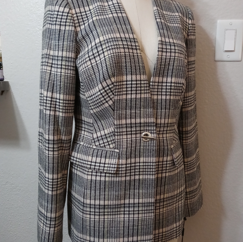 Beautiful Blazer New Calvin Klein